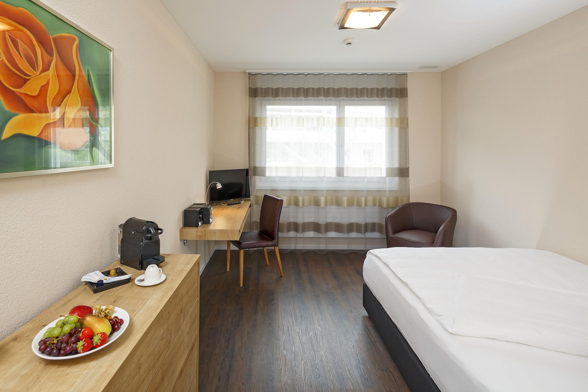 Villmergen Swiss Quality Hotel Eksteriør bilde